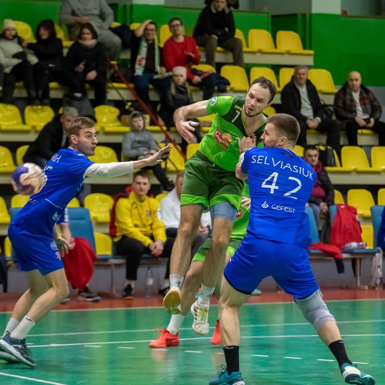 «Мешков Брест» одолел гандболистов «Гомеля» в 1/4 финала SEHA-лиги