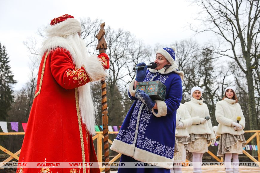 В «Беловежской пуще» Деда Мороза проводили в Антарктиду