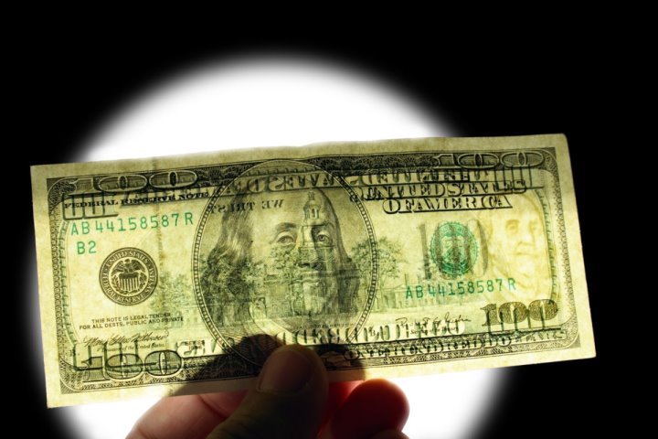 Сколько фальшивых денег выявлено в Беларуси за последние годы. Смотрим статистику Нацбанка