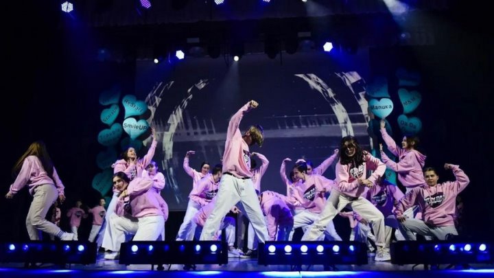 Белорус в разгар пандемии открыл танцевальную студию. Сколько удалось заработать?