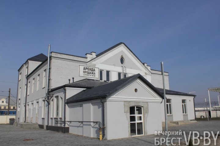 Кирху – под офисы? Что будет дальше с двумя историческими зданиями в центре Бреста?