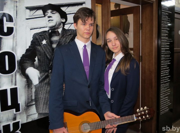 В Бресте вспоминают Владимира Высоцкого и исполняют его песни