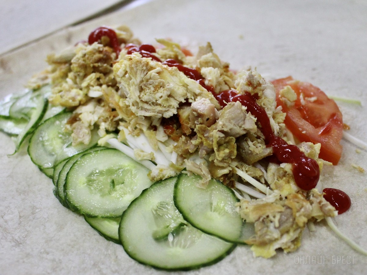 Готовим самую вкусную шаурму вместе с «Кебаб на болоте» в Бресте