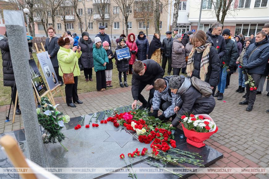 Это не только история евреев. Память жертв холокоста почтили в Бресте