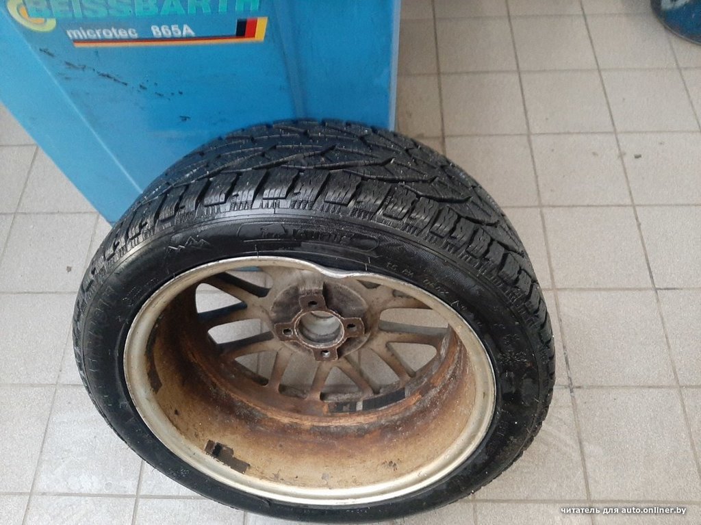 «На скорости 70 км/ч происходит сильный удар и начинается жуткая вибрация». Так ямы портят наши машины