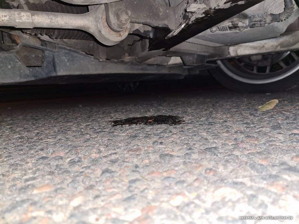 «На скорости 70 км/ч происходит сильный удар и начинается жуткая вибрация». Так ямы портят наши машины