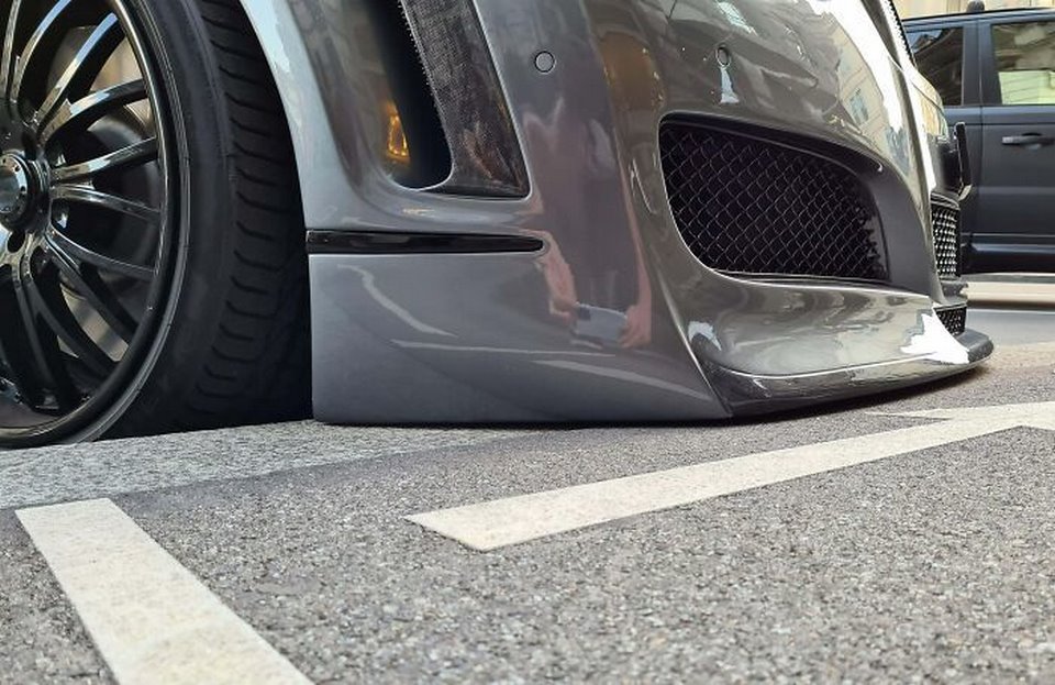 За момент до трагедии: на фото показали случаи невероятного везения