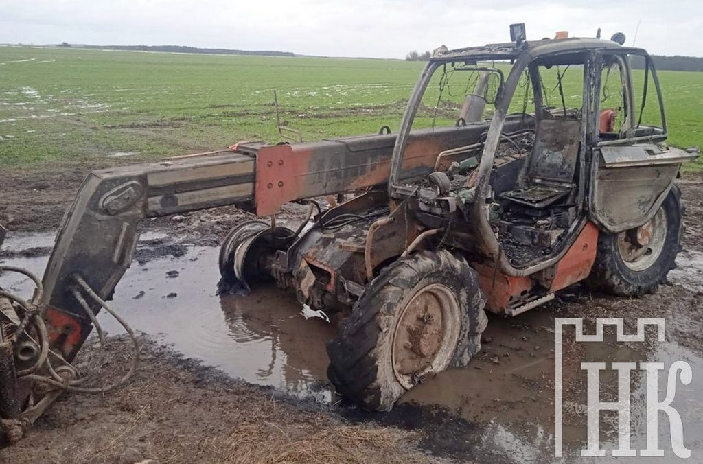 В Каменецком районе загорелся погрузчик на территории МТФ