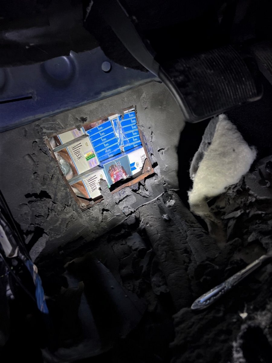 Контрабандисты думали, что успешно перевезли сигареты через границу. Как вдруг их остановили