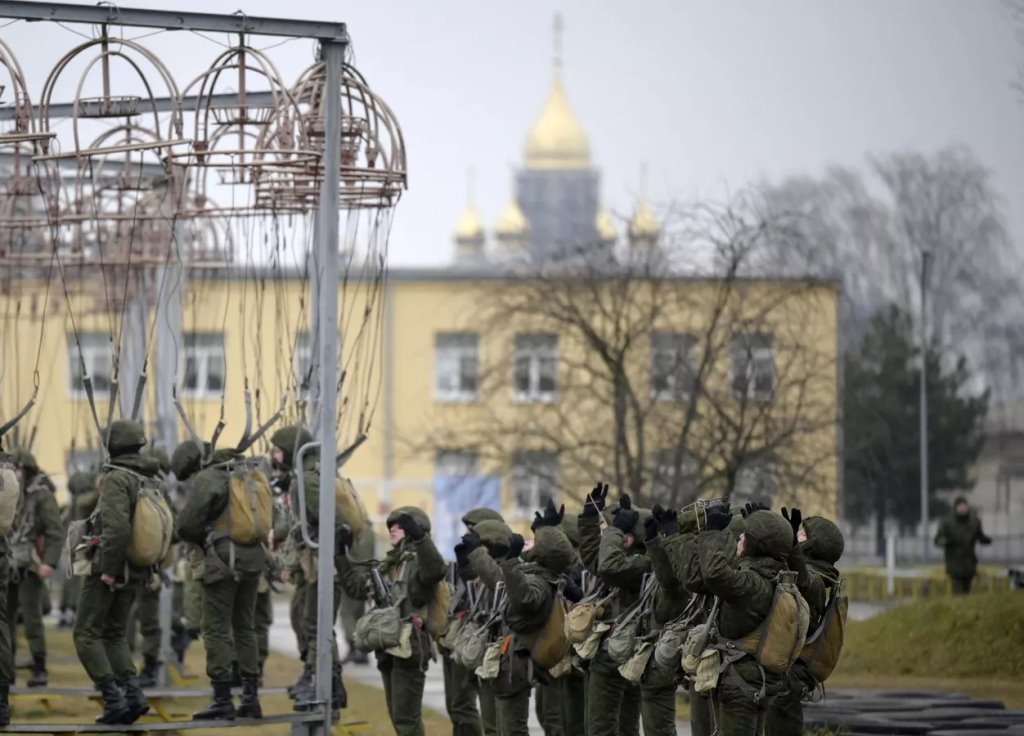 Боевая подготовка десантников в Бресте глазами западных журналистов