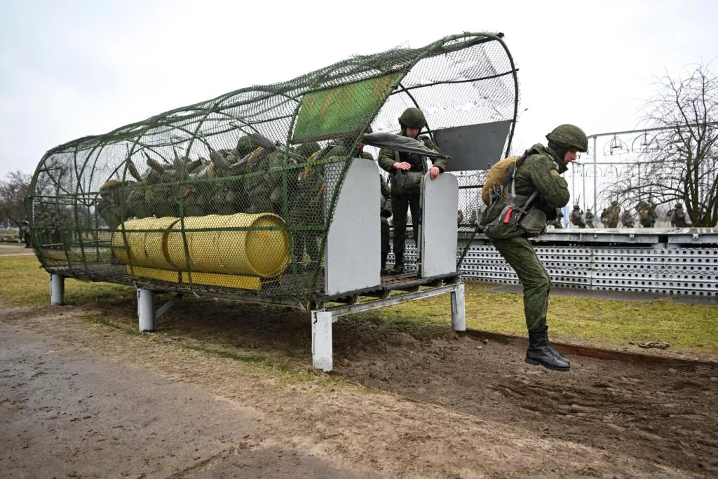 Боевая подготовка десантников в Бресте глазами западных журналистов