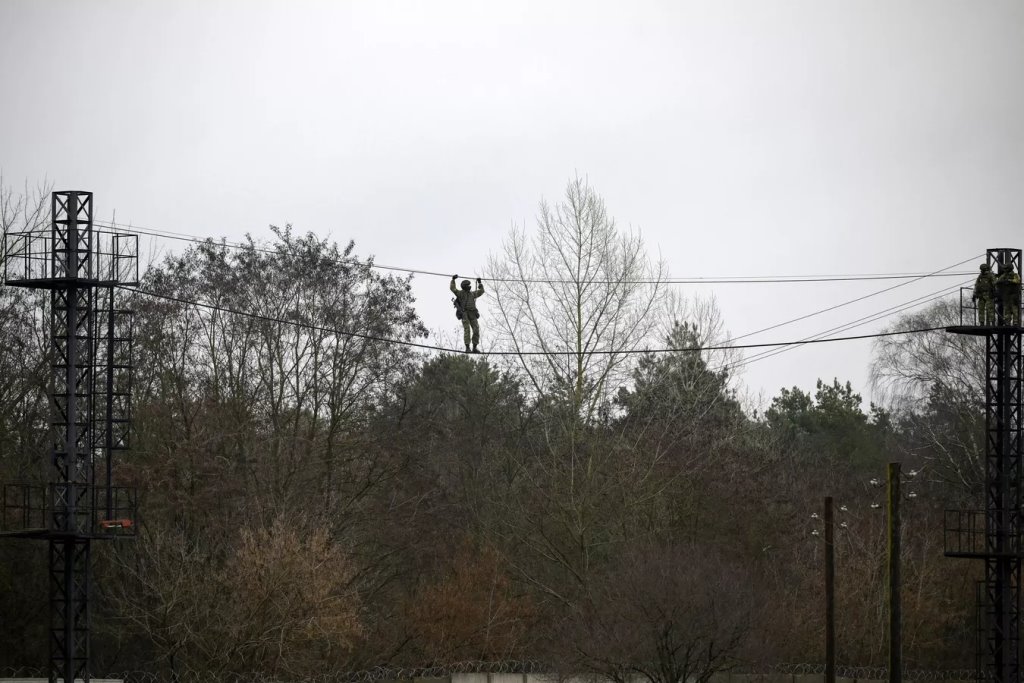 Боевая подготовка десантников в Бресте глазами западных журналистов