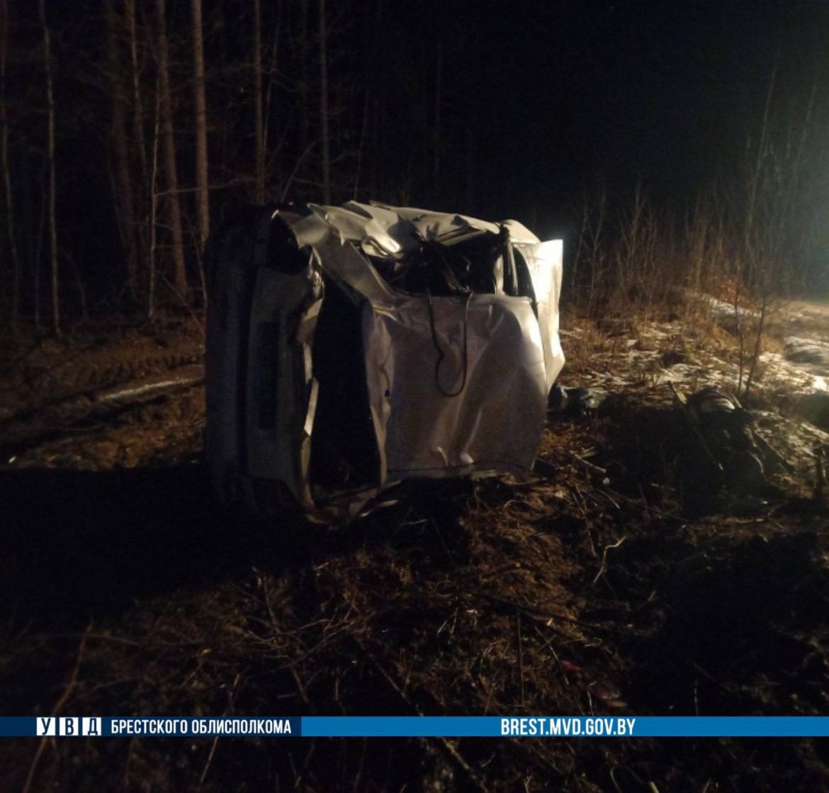 Ночное ДТП в Лунинецком районе. Пассажир скончался, водитель в больнице