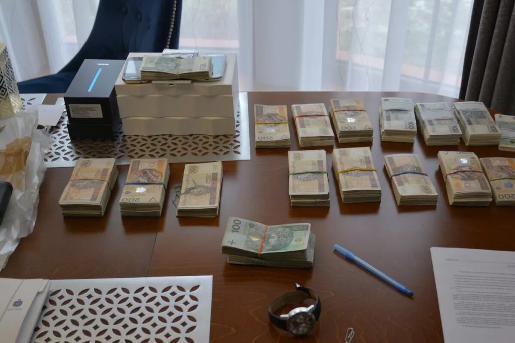 Рекордная контрабанда сигарет из Беларуси: поляки раскрыли преступную группу