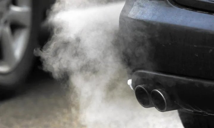 ЕС запрещает продажу бензиновых и дизельных автомобилей с 2035 года