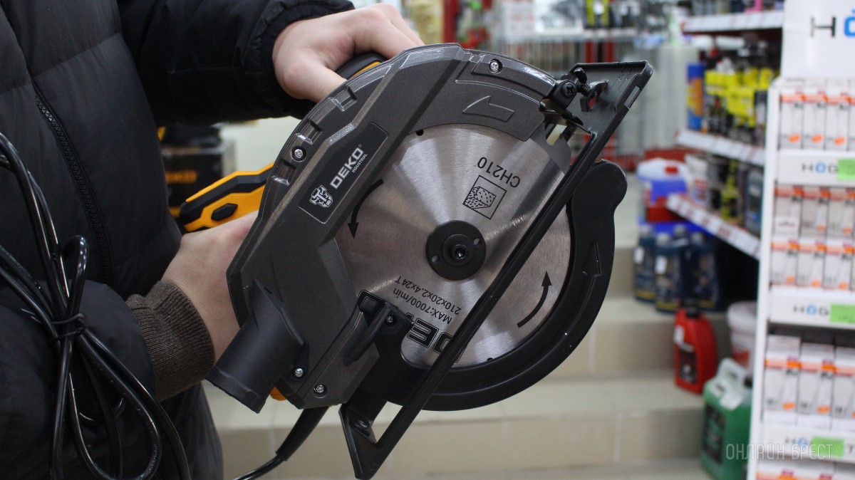 23 февраля близко… Надежным мужчинам дарите надежные инструменты по суперценам в «АмайзТрейд» в Бресте