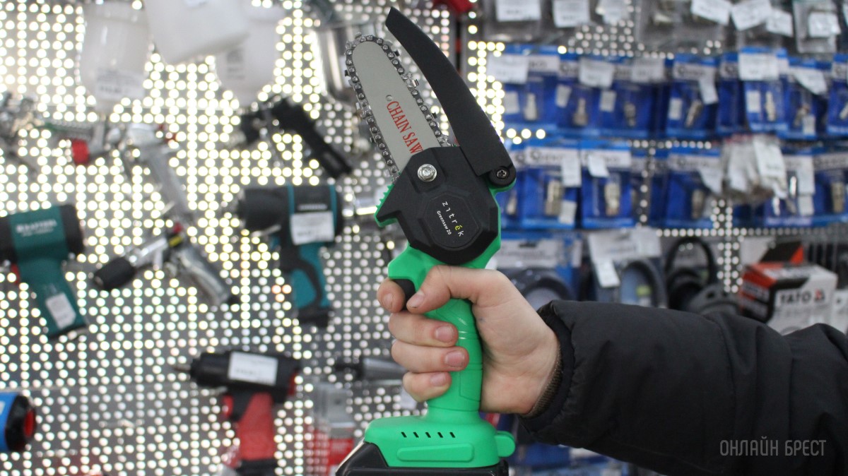 23 февраля близко… Надежным мужчинам дарите надежные инструменты по суперценам в «АмайзТрейд» в Бресте