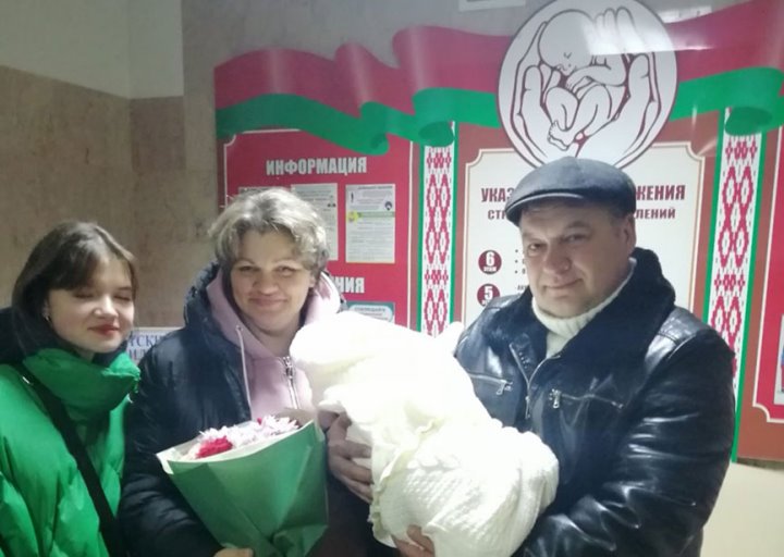 Очень крупная девочка с греческим именем родилась у жителей Барановичей