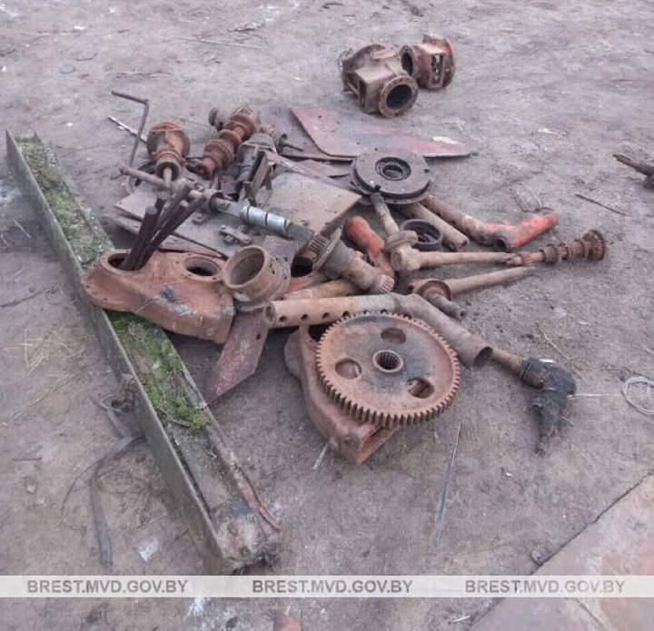 В Пинском районе похитили металлолом