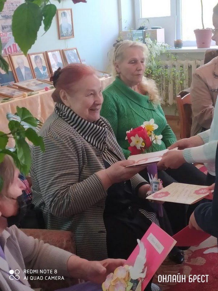 Акция-поздравление в преддверии Дня Победы жителей бывшего Дома ветеранов