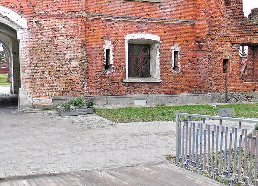 Брестская крепость, вид на Холмские ворота