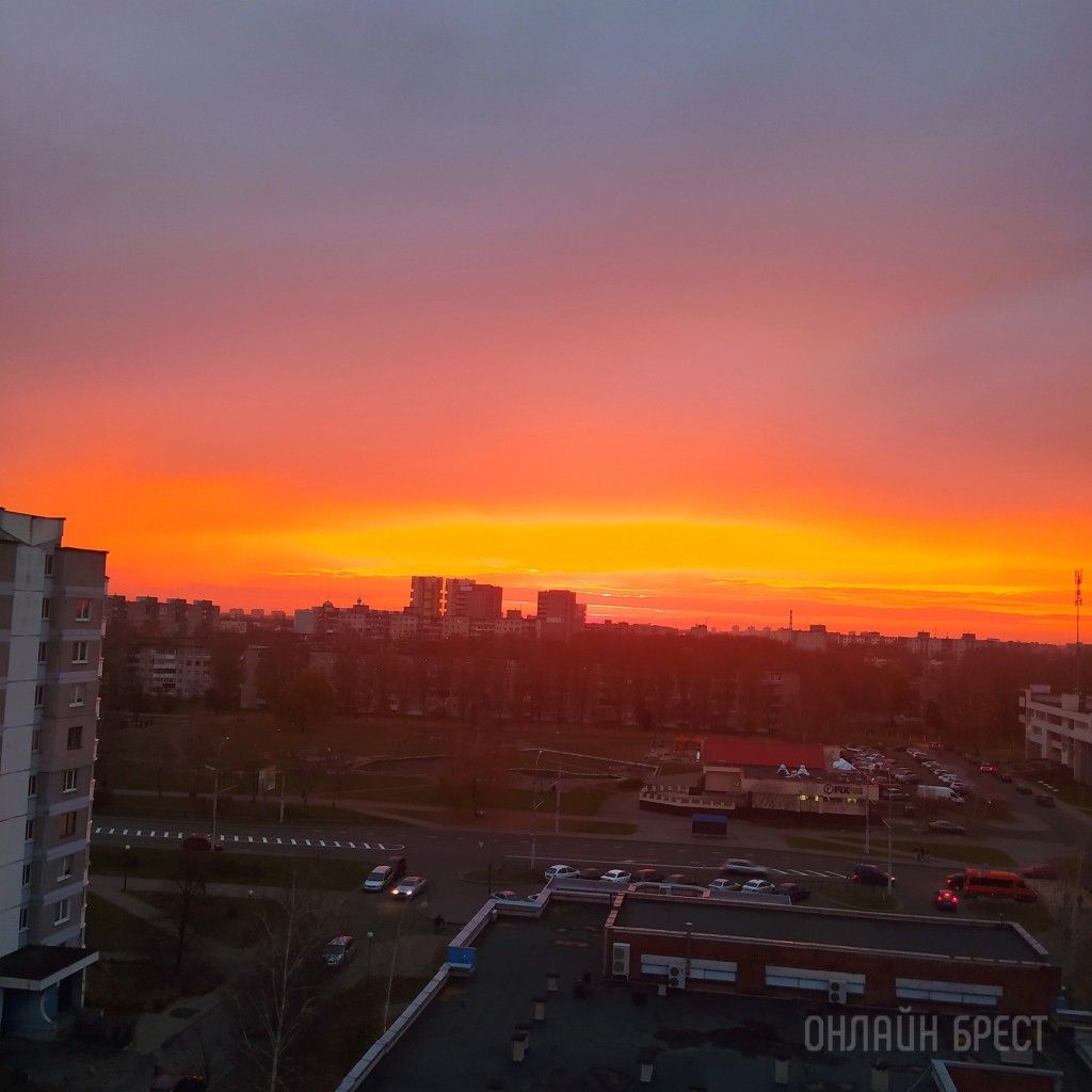 Читатель: Сегодняшний закат в Бресте