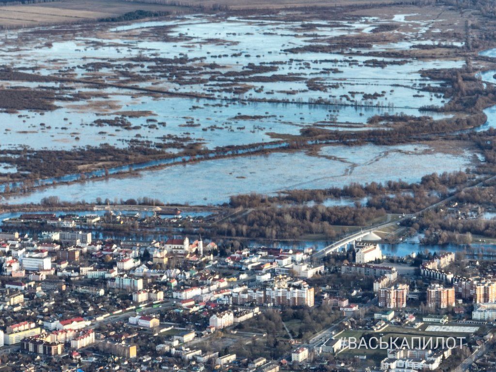 Брестская область, Пинск. Смотрите, как разлилась река Пина