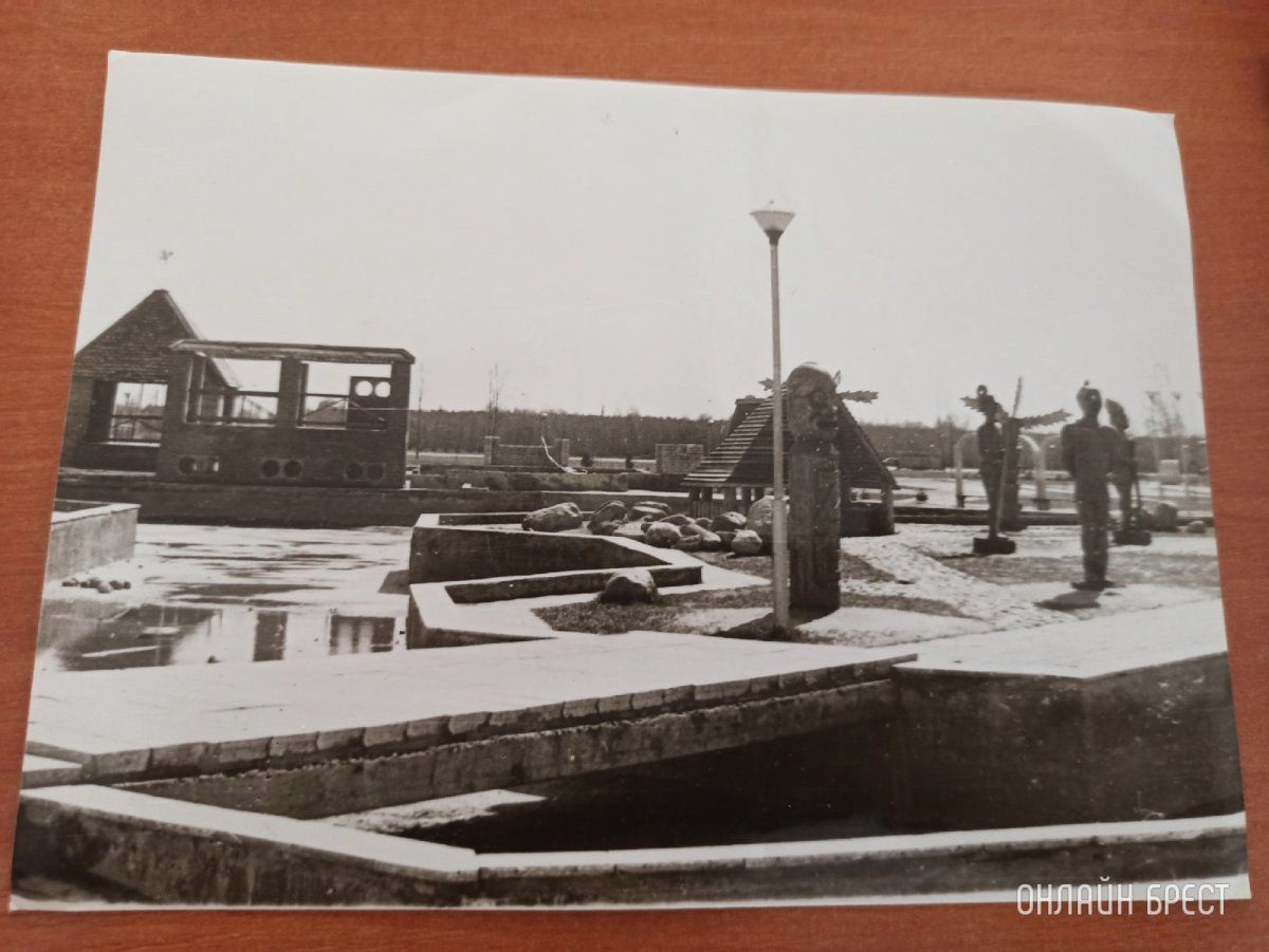 Читатель: Старые фотографии Бреста, м-н Восток