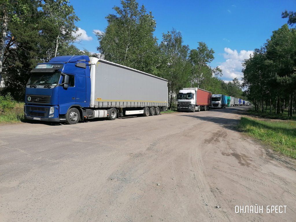 Читатель: Хотелось бы обратить внимание на ситуацию с большегрузами