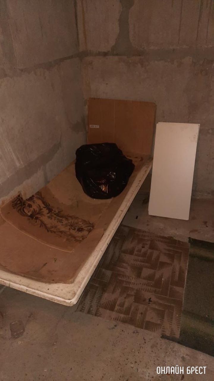 Брест. У каждого в подвале тоже такой движ-Париж?