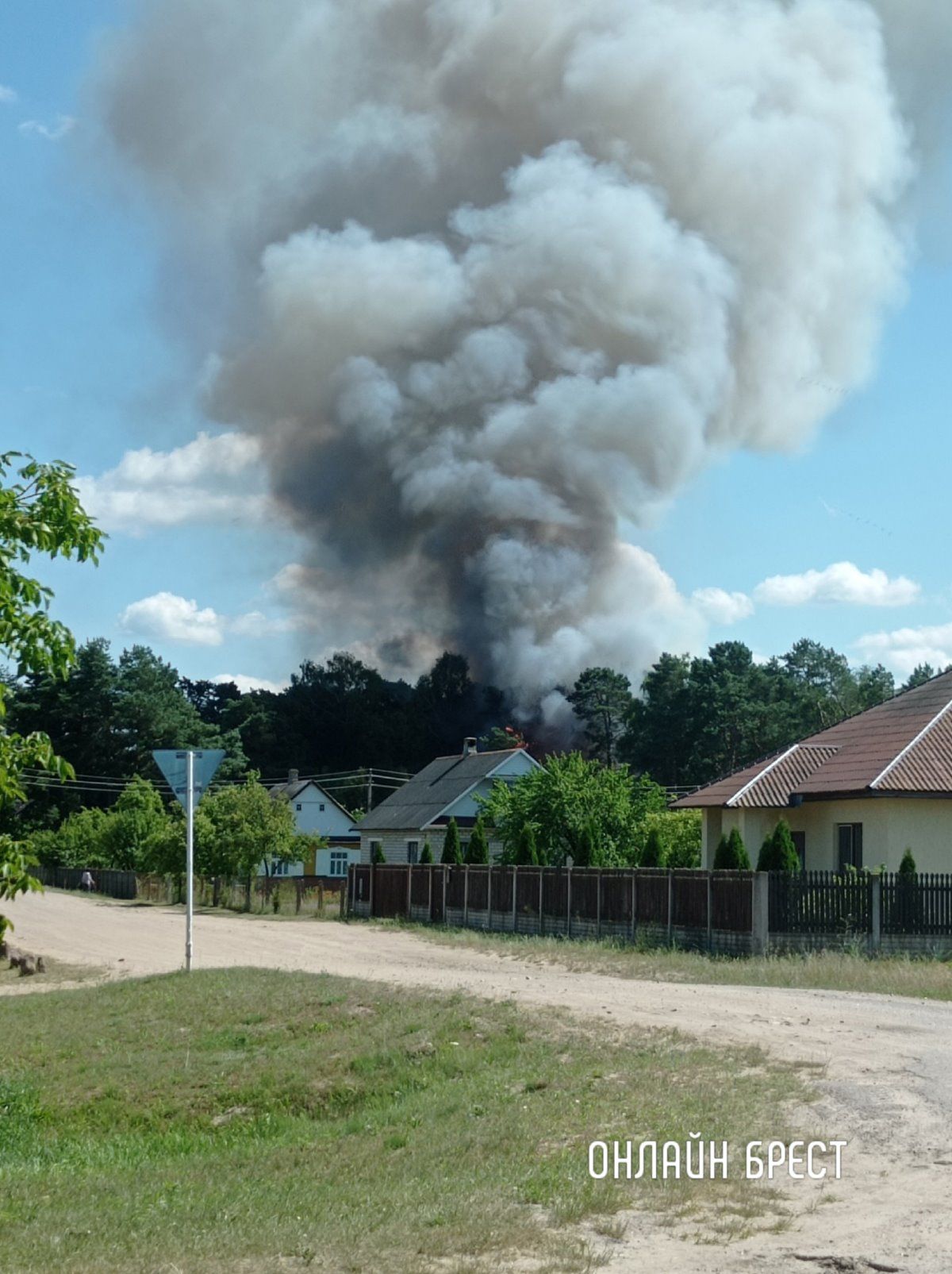 Читатель: Сегодня в Домачево произошел пожар