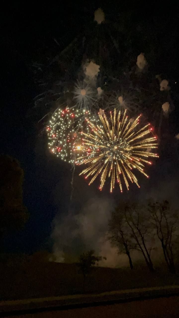 Праздничный салют в Бресте. Смотрите фото и видео