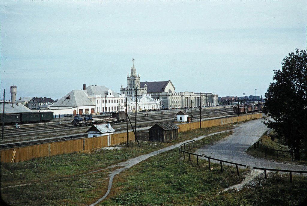 Читатель: Посмотрите, каким был Брест в 1956 году. Узнали места?