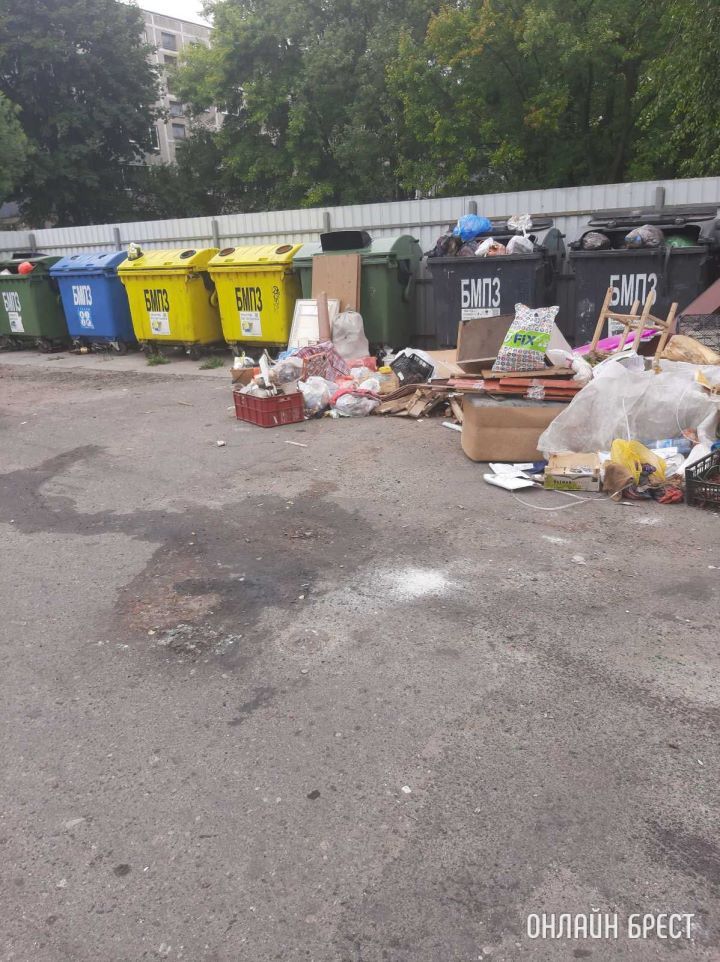 Брест, ул.Московская, за магазином «Хит»