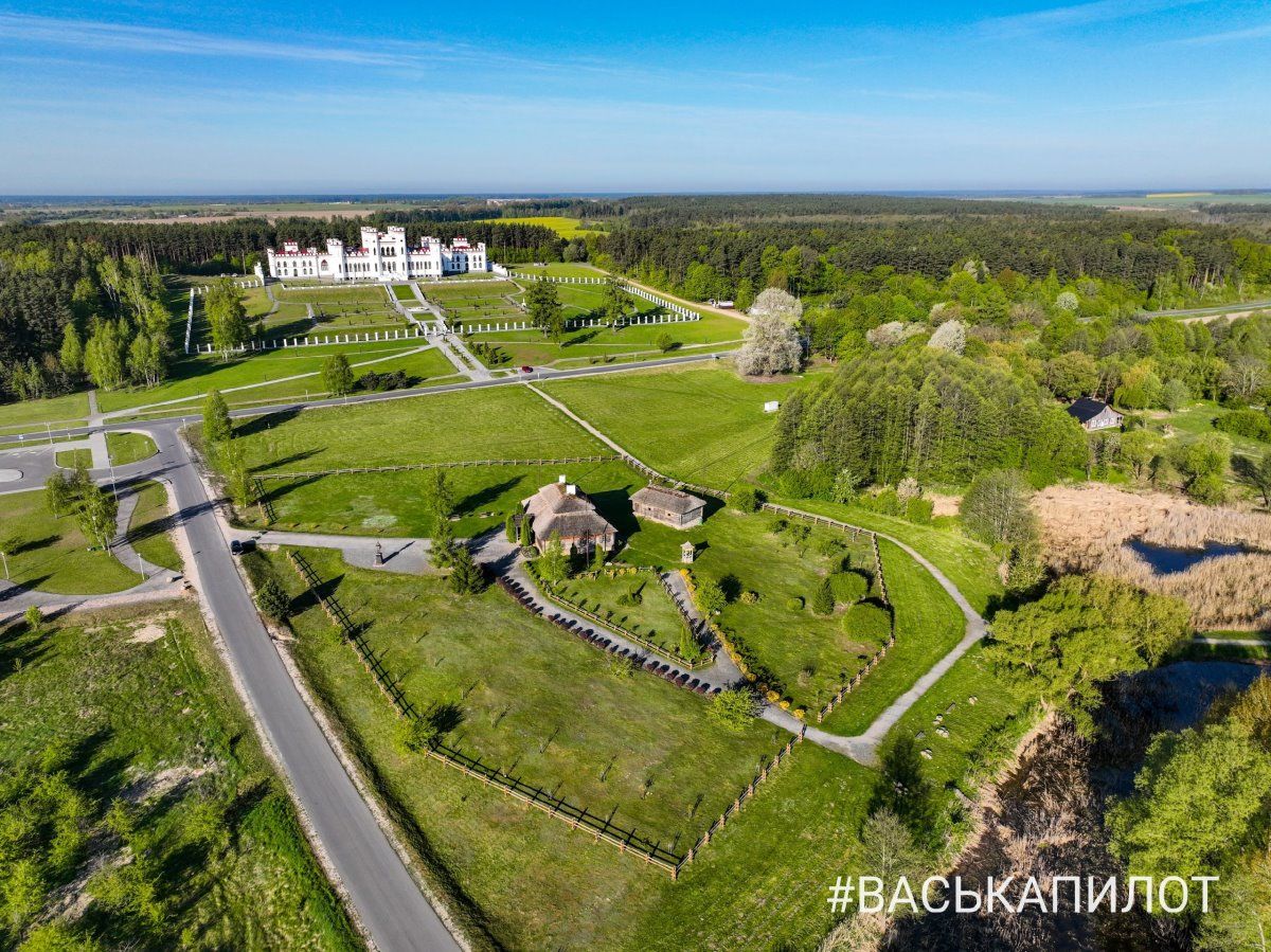 Дворец Пусловских после реконструкции и Дом-музей Тадеуша Костюшко