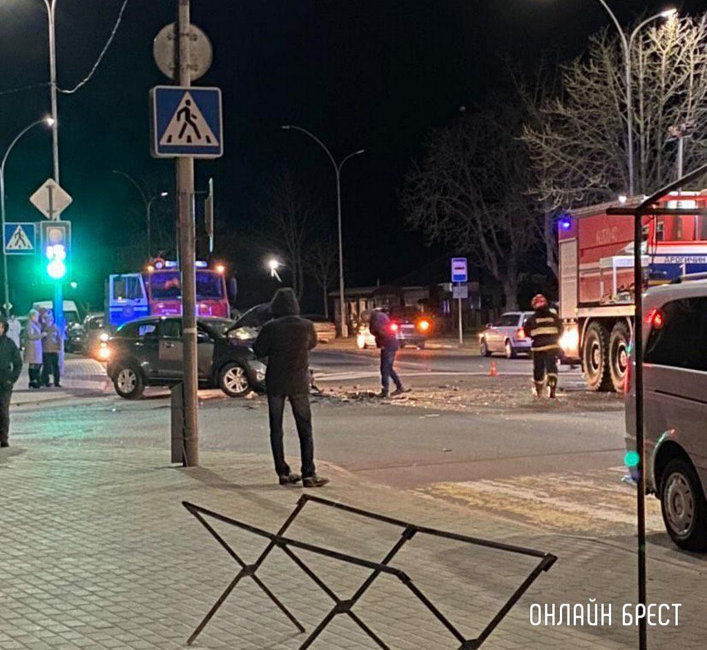 Очевидец: Брестская область. В Дрогичине произошло серьёзное ДТП