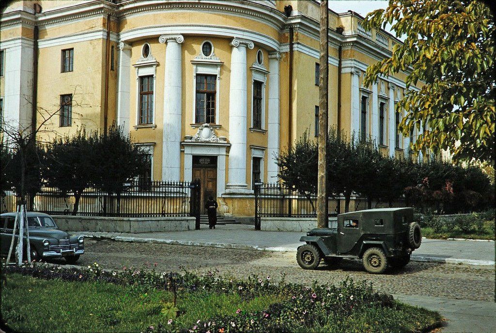 Читатель: Посмотрите, каким был Брест в 1956 году. Узнали места?