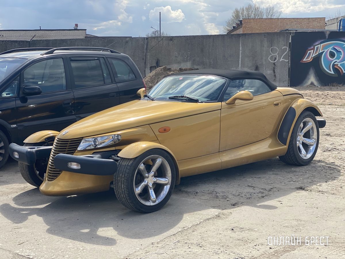 Читатель: Посмотрите, какой интересный автомобиль замечен в Бресте