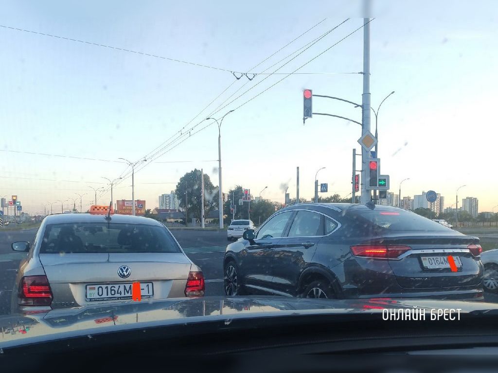 Бывают же совпадения. Собрали подборку фото от наших читателей