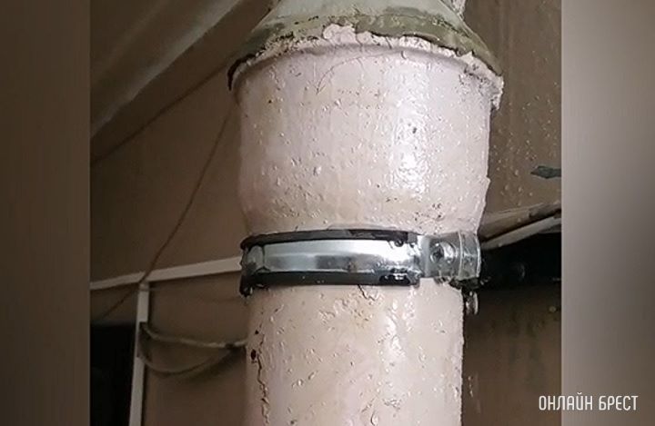 Вот что происходит у нас, когда идёт дождь. Брест, Волгоградская 3, подъезд 4