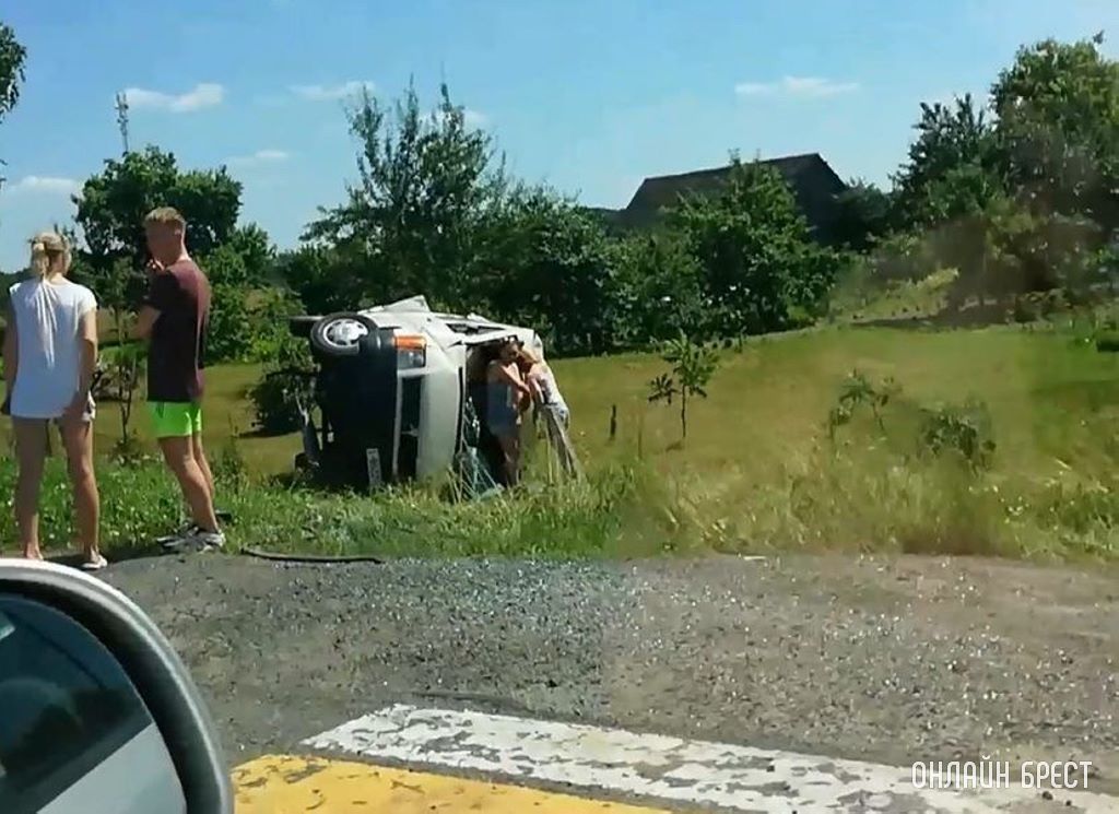 Брестская область. На М1 в Берёзовском районе произошло серьёзное ДТП