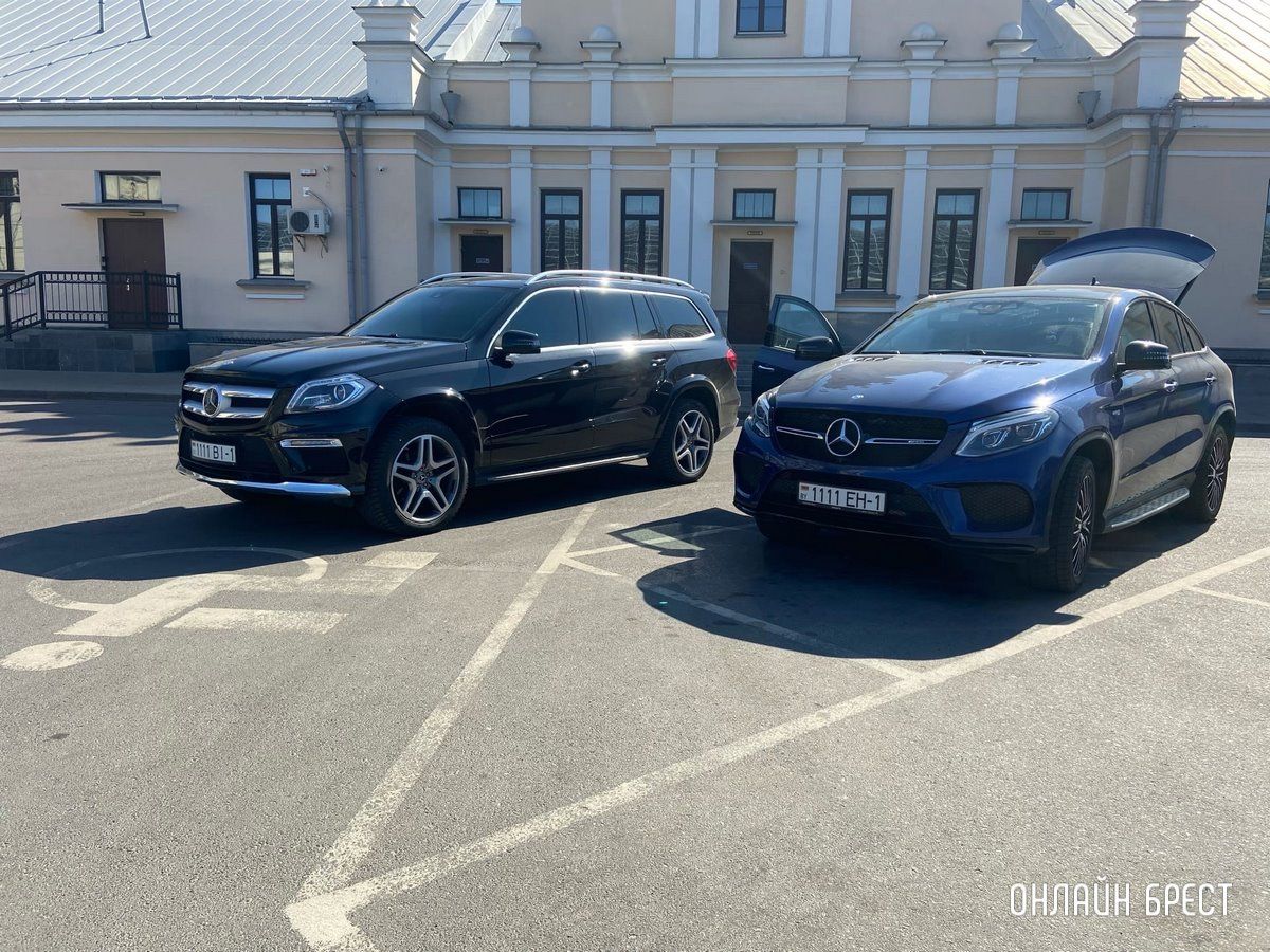 Читатель: У двух «Мерседесов» все единицы :)