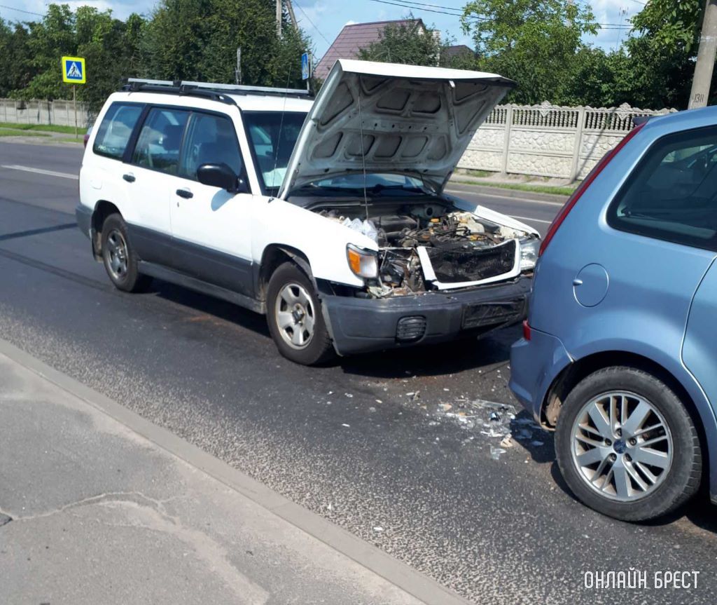 Сегодня в Бресте на ул. 28 Июля произошло ДТП