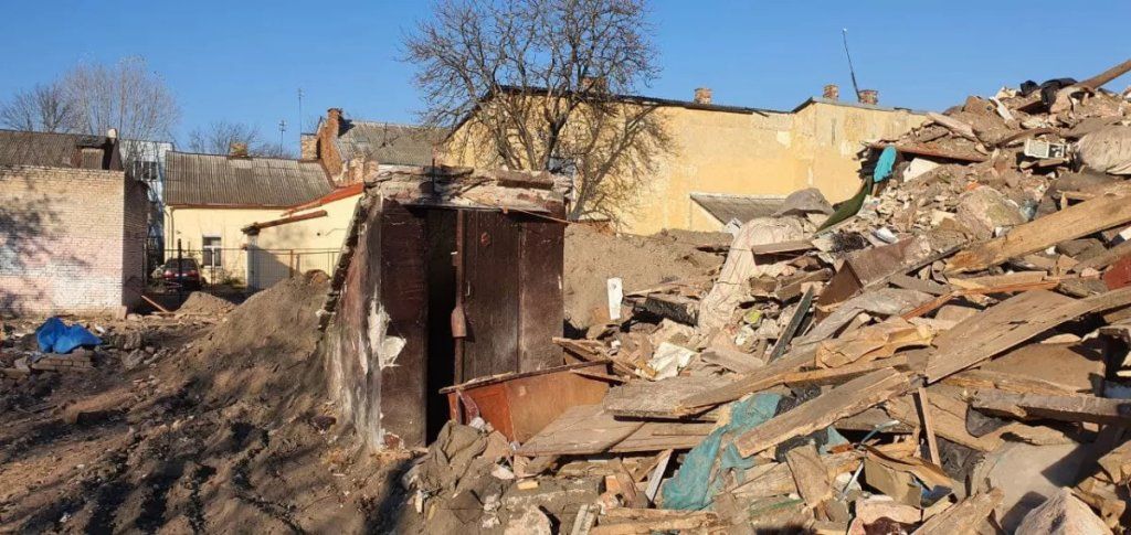 В Бресте на 17 Сентября сносят старые дома