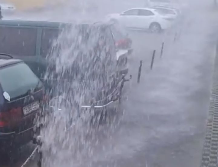 Посмотрите, как сейчас заливает Пинск