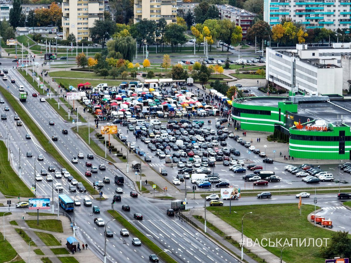 Посмотрим на осеннюю ярмарку в Бресте с высоты