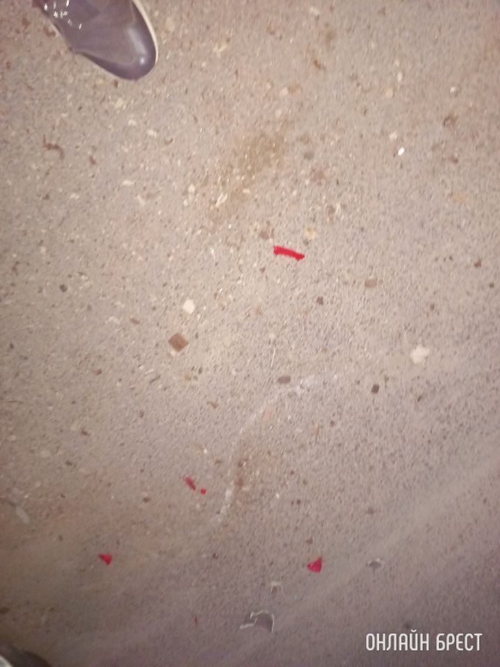 Читатель: В Бресте на Папанина неизвестный водитель въехал в машину и уехал с места происшествия