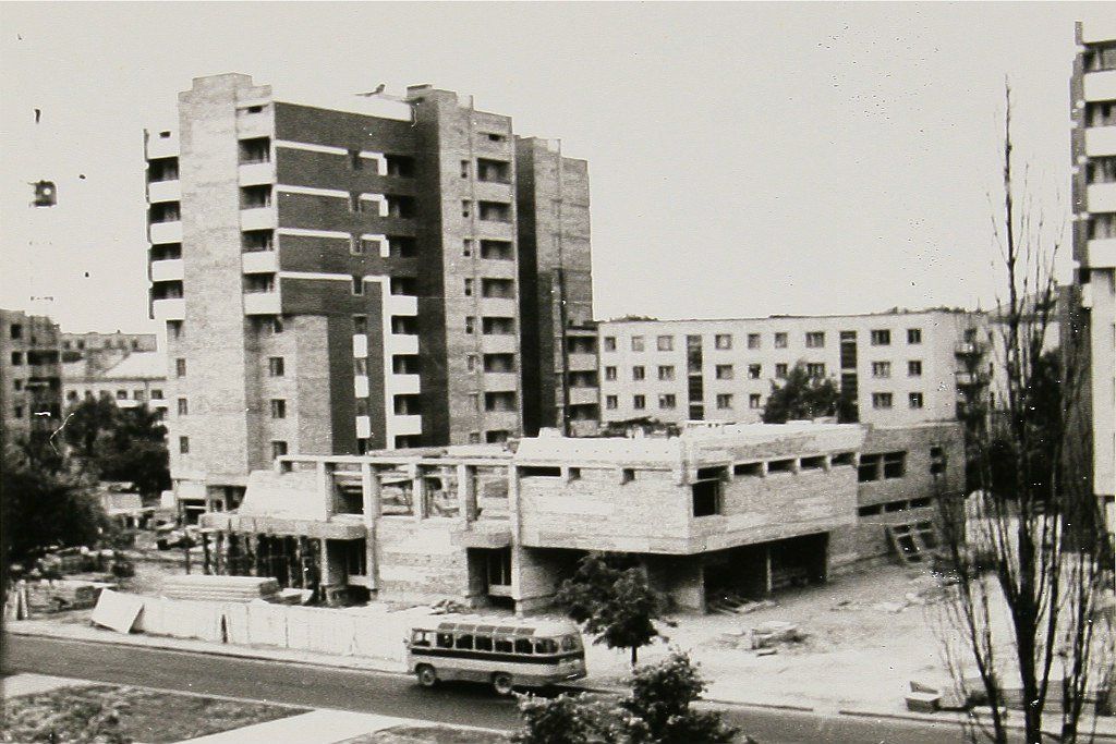 Строительство магазина «Космос» на бульваре Космонавтов в Бресте. Конец 70-х гг.