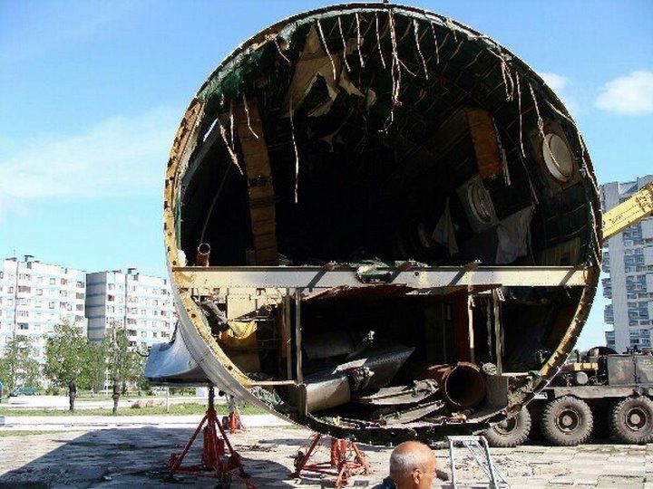 Читатель: Демонтаж самолёта на Востоке в Бресте, 2009 год