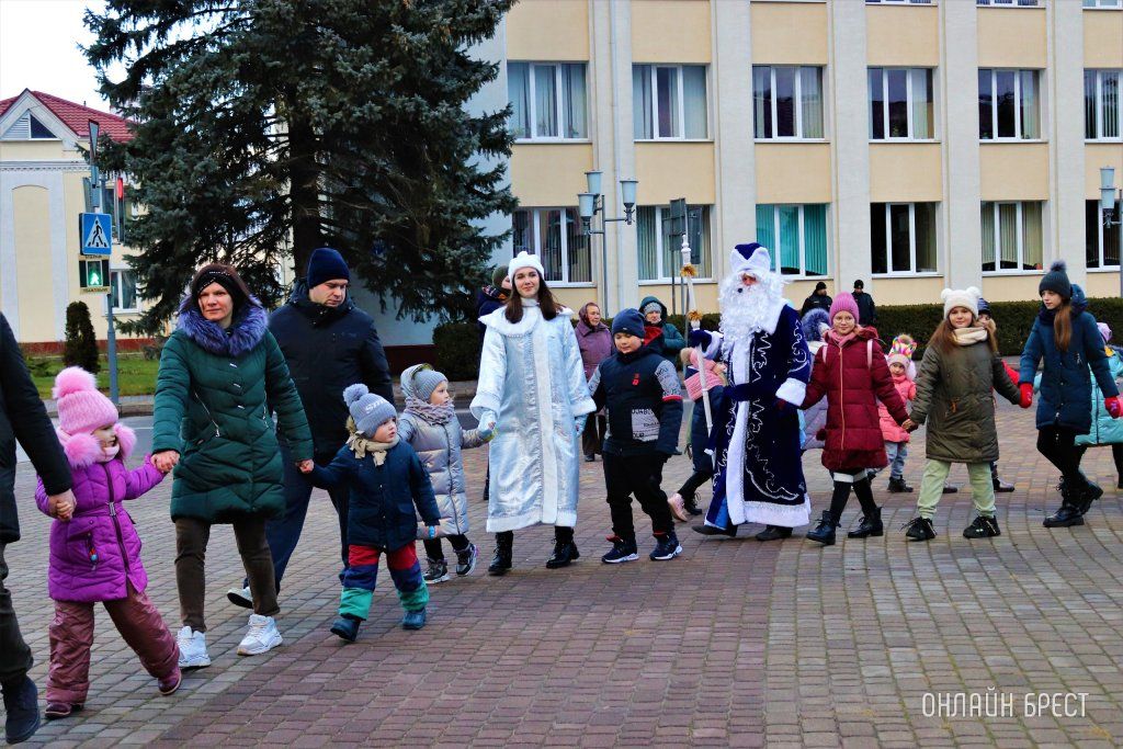 Читатель: Открытие городской ёлки в Малорите (Брестская область)